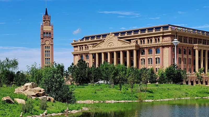 成人学历教育：探索多样化提升路径