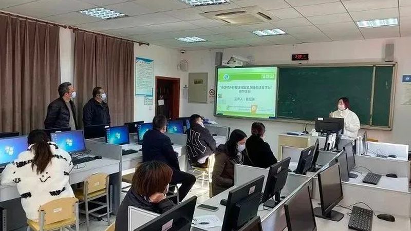 自考与成考：揭秘考试难度背后的真相