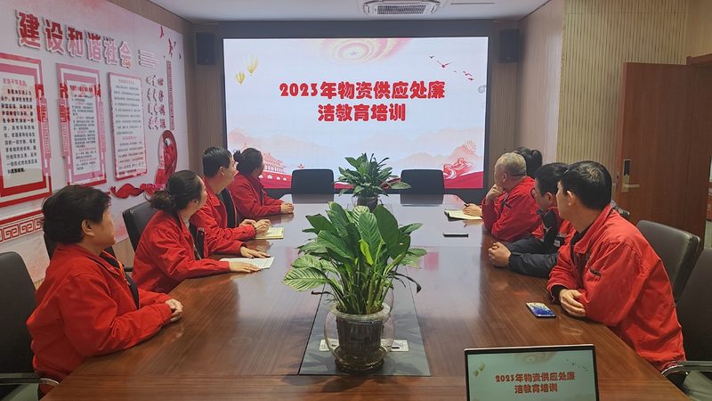 除了上述费用外，考生还可能需要支付以下费用：