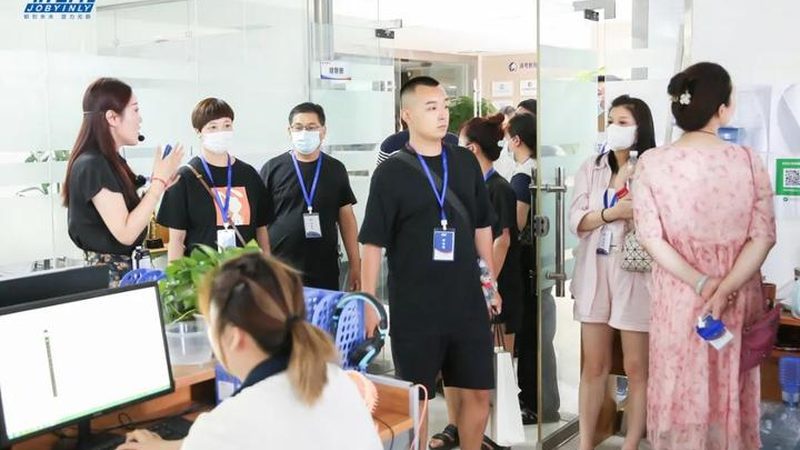 小标题：一、素材积累的重要性